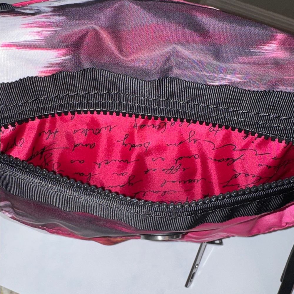 Lululemon Festival Bag Wind Berry Rumble Multi - Picture 3 of 10